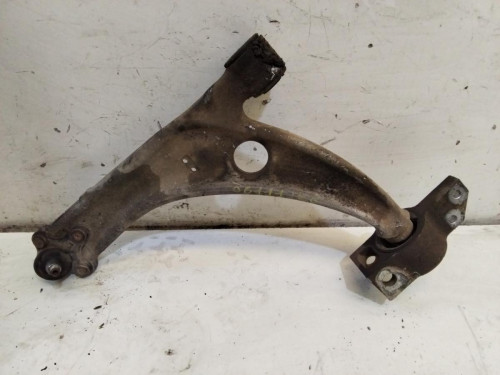 BRAZO SUSPENSION INFERIOR DELANTERO IZQUIERDO VOLKSWAGEN PASSAT BERLINA (3C2) 