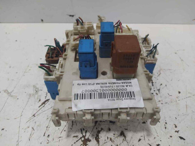 CAJA RELES / FUSIBLES