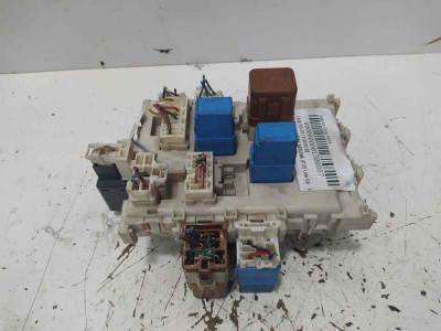 CAJA RELES / FUSIBLES