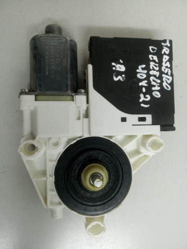 MOTOR ELEVALUNAS TRASERO DERECHO Audi A3 (8P1) 