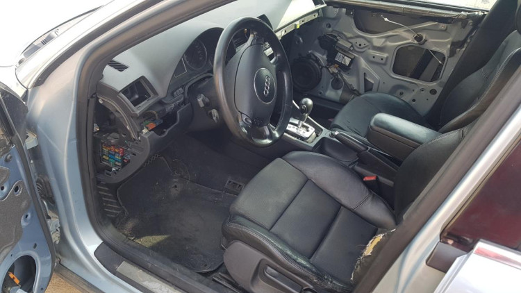 Audi A4 Avant (8E)(12.2001->) SIN IDENTIFICAR