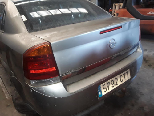 OPEL VECTRA C BERLINA — vehículo donante para recambios 