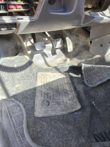 PEDAL EMBRAGUE NISSAN PICKUP (D22) 