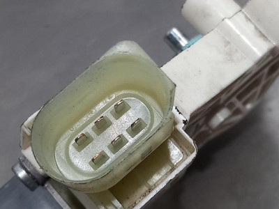 MOTOR ELEVALUNAS DELANTERO DERECHO, BMW, SERIE 5 BERLINA (F10)