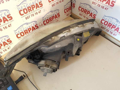 FARO IZQUIERDO Ford FOCUS BERLINA (CAK) 