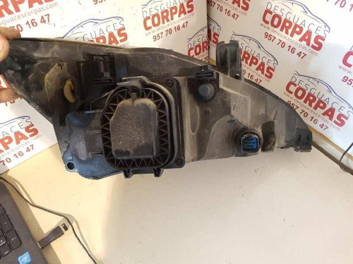 FARO IZQUIERDO Ford FOCUS BERLINA (CAK) 