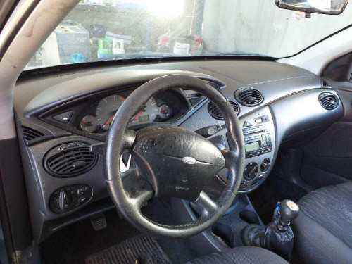  FORD FOCUS BERLINA (CAK) 