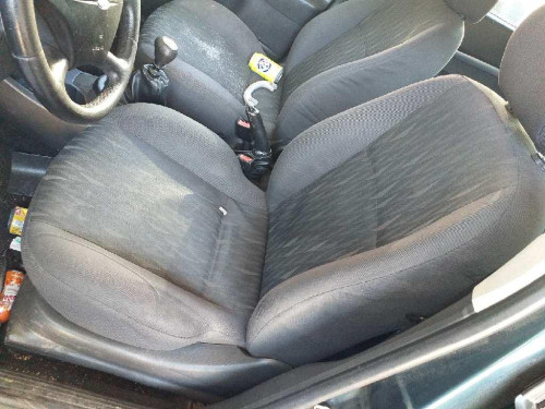  FORD FOCUS BERLINA (CAK) 