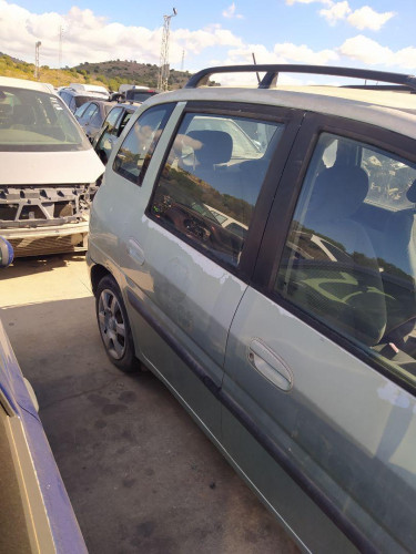 PUERTA TRASERA DERECHA Hyundai MATRIX (FC) 