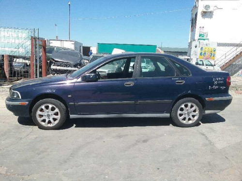  VOLVO S40 BERLINA 