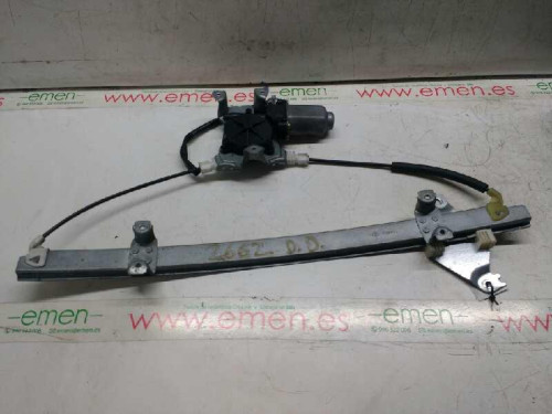 ELEVALUNAS DELANTERO DERECHO Nissan ALMERA TINO (V10M) 