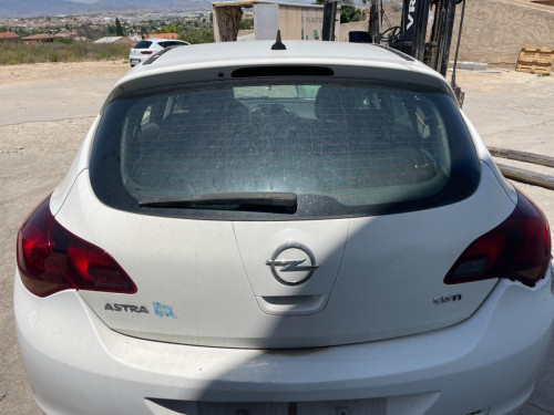 PORTON TRASERO OPEL ASTRA J BERLINA 5P 