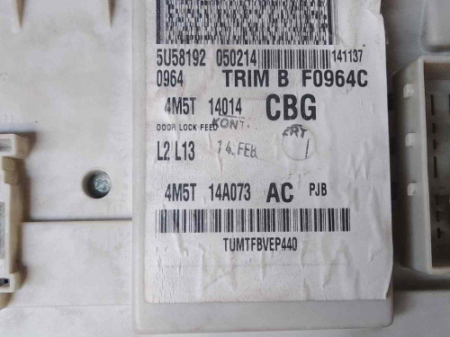 CAJA RELES / FUSIBLES Ford FOCUS BERLINA (CAP) 