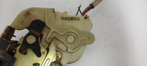 CERRADURA PUERTA TRASERA DERECHA KIA SORENTO (BL) 
