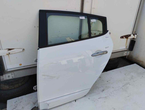  PUERTA TRASERA IZQUIERDA RENAULT MEGANE III BERLINA 5P 