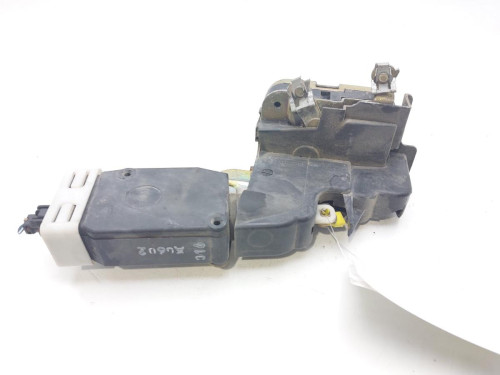 CERRADURA PUERTA DELANTERA DERECHA Mitsubishi CARISMA BERLINA 5 (DA0) 