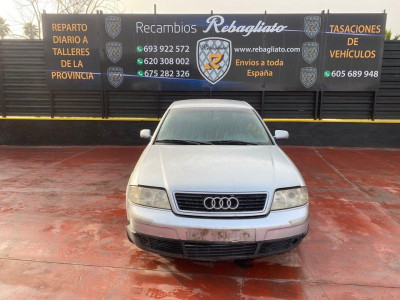 AUDI A6 BERLINA (4B2)