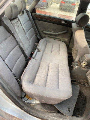 AUDI A6 BERLINA (4B2)