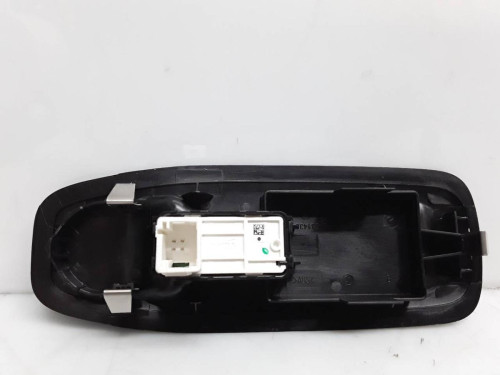 MANDO ELEVALUNAS DELANTERO DERECHO Peugeot 208 