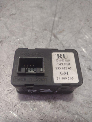 MANDO ELEVALUNAS DELANTERO IZQUIERDO, OPEL, CORSA C