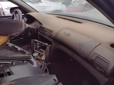 VOLKSWAGEN PASSAT BERLINA (3B2)