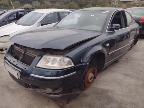  VOLKSWAGEN PASSAT BERLINA (3B2) 