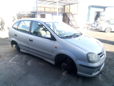 NISSAN ALMERA TINO (V10M)