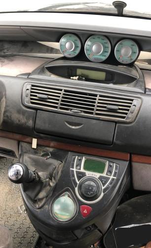 CITROEN C8 — vehículo donante para recambios 
