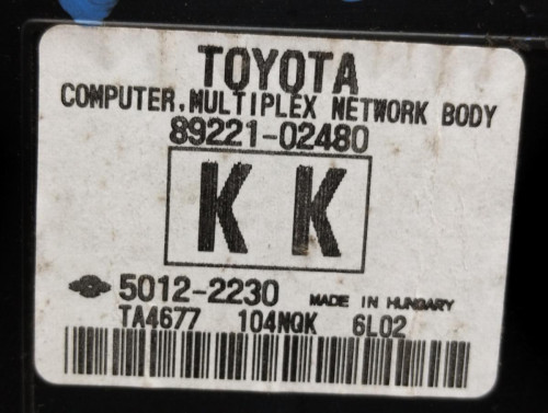 CAJA RELES / FUSIBLES TOYOTA AURIS (E18) 