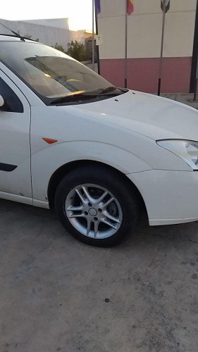 ALETA DELANTERA DERECHA Ford Focus Familiar (CAK)(1998->) Ford Focus Familiar (CAK)(1998->) 