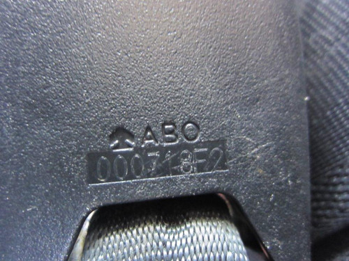  ENGANCHE CINTURON TRASERO DERECHO MITSUBISHI MONTERO (V60/V70) 