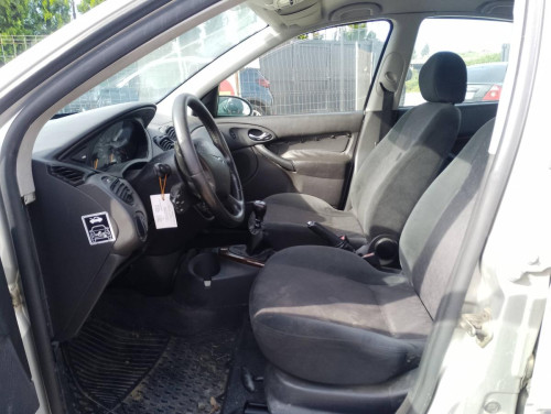  FORD FOCUS BERLINA (CAK) 
