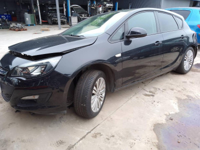 OPEL ASTRA J BERLINA 5P