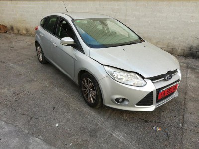 FORD FOCUS BERLINA (CB8)