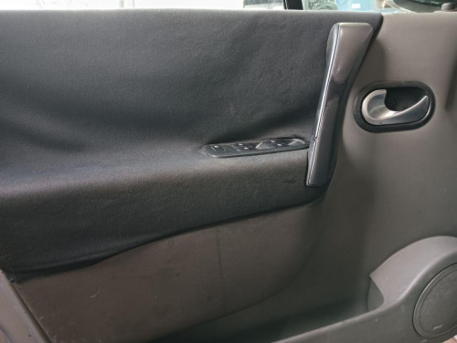 RENAULT SCENIC II (JM) — vehículo donante para recambios 