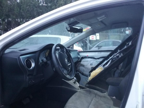  TOYOTA AURIS (E18) 