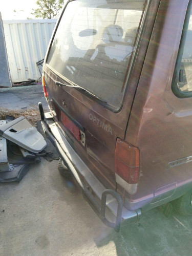 PORTON TRASERO Nissan VANETTE (C220) 