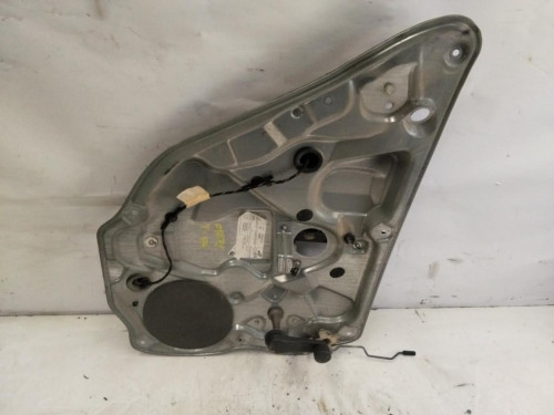 ELEVALUNAS TRASERO IZQUIERDO Volkswagen POLO IV (9N1) 