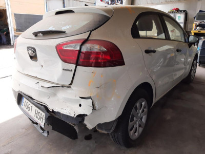 KIA RIO (UB)