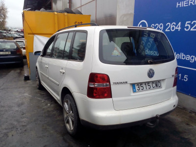 VOLKSWAGEN TOURAN (1T1)
