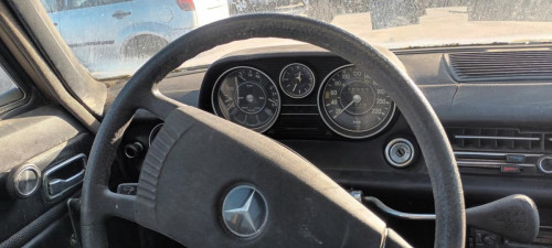  MERCEDES-BENZ STRICH ACHT (BM 114 / 115) BERLINA 