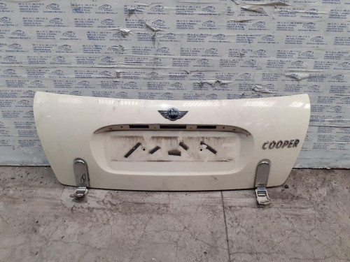  TAPA MALETERO 