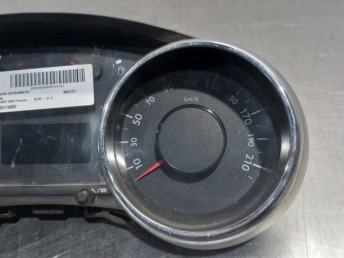  CUADRO INSTRUMENTOS PEUGEOT 3008 