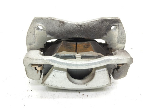 PINZA DE FRENO DELANTERA IZQUIERDA Toyota AURIS (E18) 
