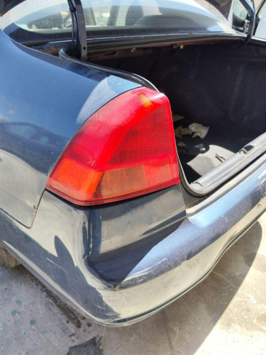 PILOTO TRASERO IZQUIERDO Honda CIVIC AERODECK (MB/MC) 