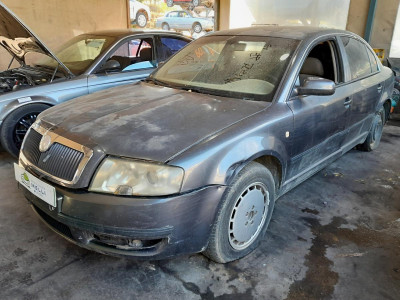 SKODA SUPERB (3U4)