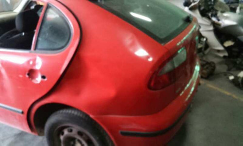 SEAT LEON (1M1) — vehículo donante para recambios 