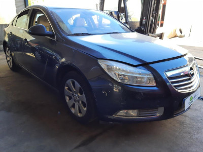 OPEL INSIGNIA BERLINA