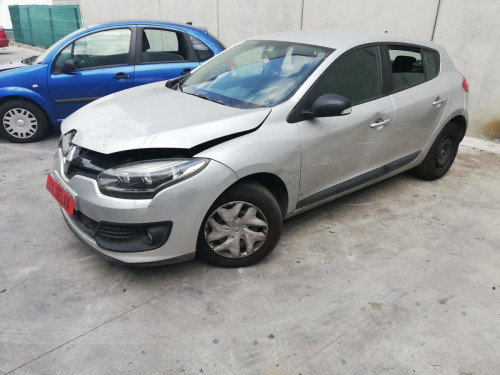 RENAULT MEGANE III BERLINA 5P — Donor Vehicle for Used Parts 