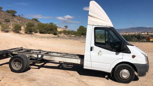 FORD TRANSIT FURGÓN (TT9) — Donor Vehicle for Used Parts 